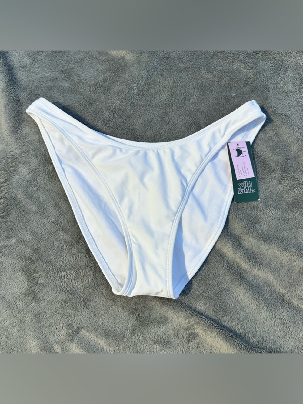 NWT! Wild Fable Women’s Classic White High Leg Cheeky Bikini Bottoms Medium 8-10